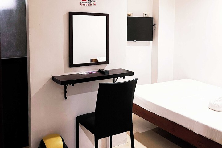 Room 53 of 90