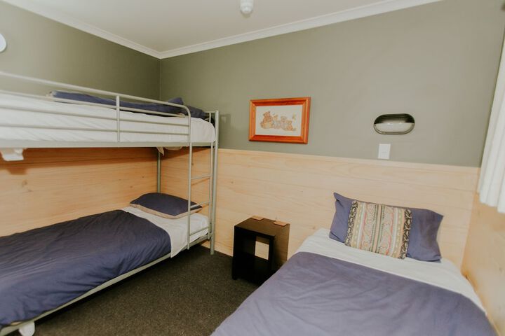 Room 8 of 50