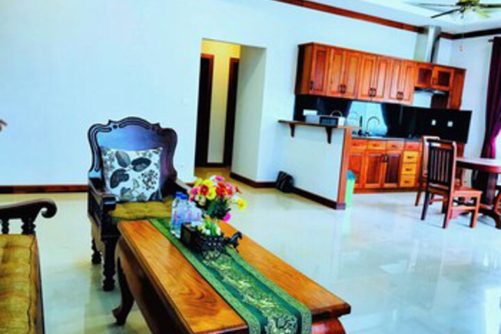 Room 13 of 23