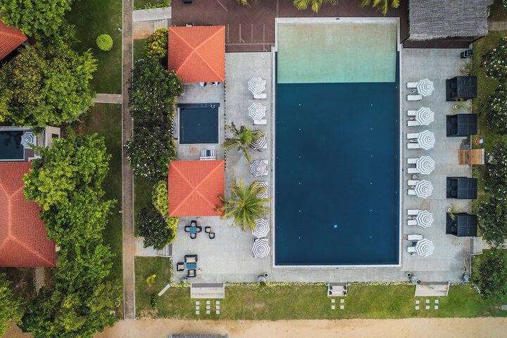 Hotel 100 of 102