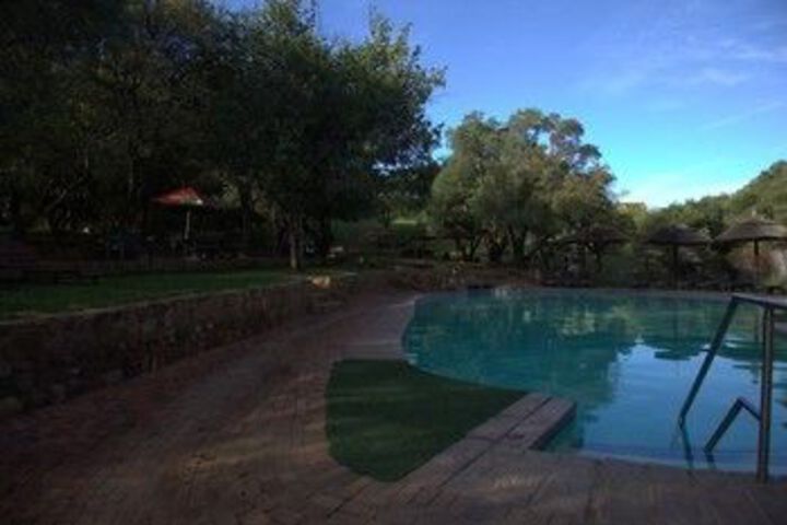 Pool 10 of 23