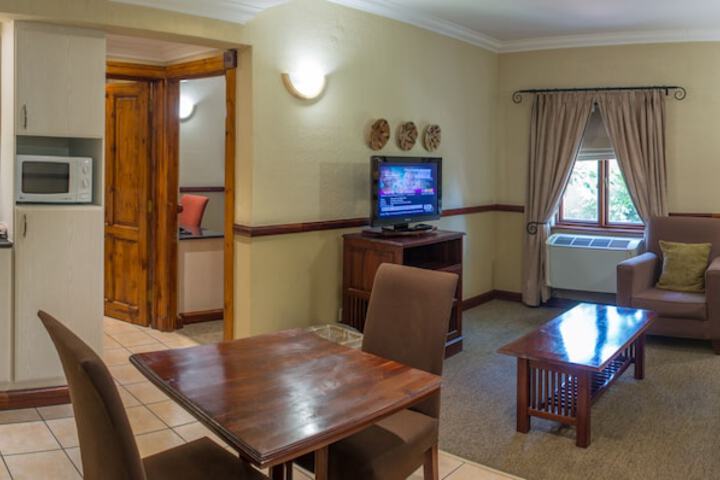 Room 17 of 32