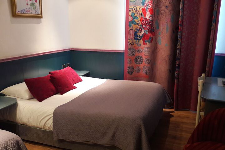 Room 57 of 90