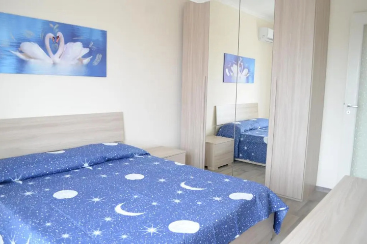 Room 2 of 15