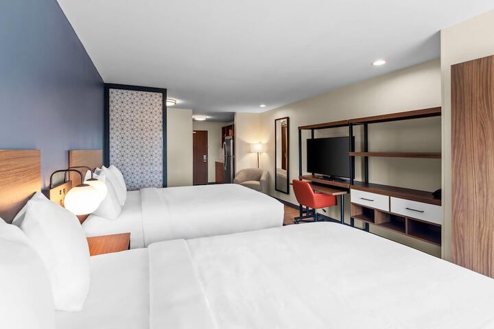Room 40 of 65