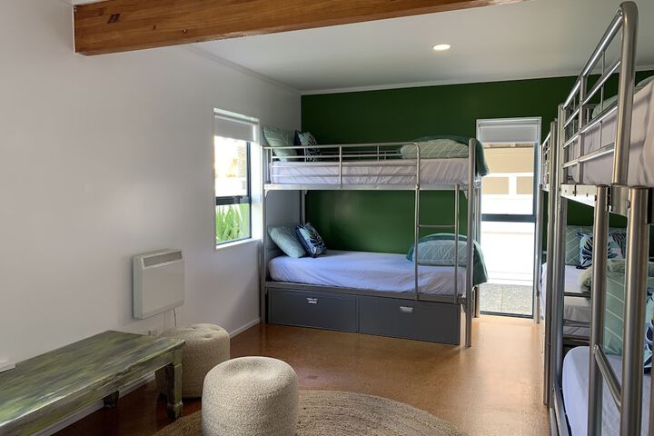 Room 5 of 44