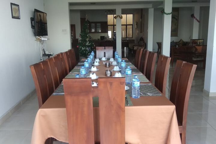 Dining 71 of 95