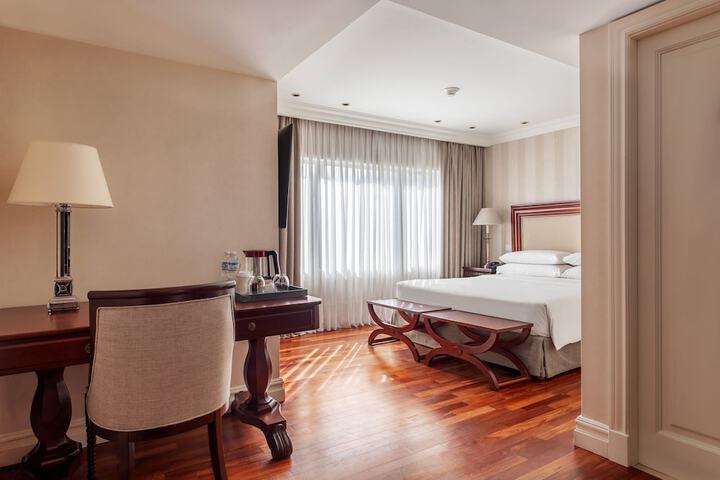 Room 20 of 99