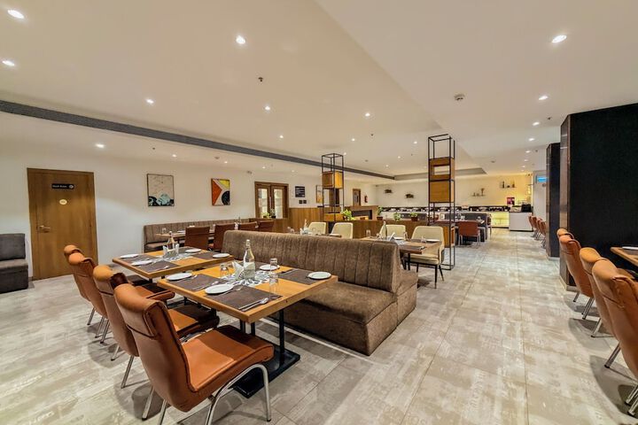 Dining 45 of 71