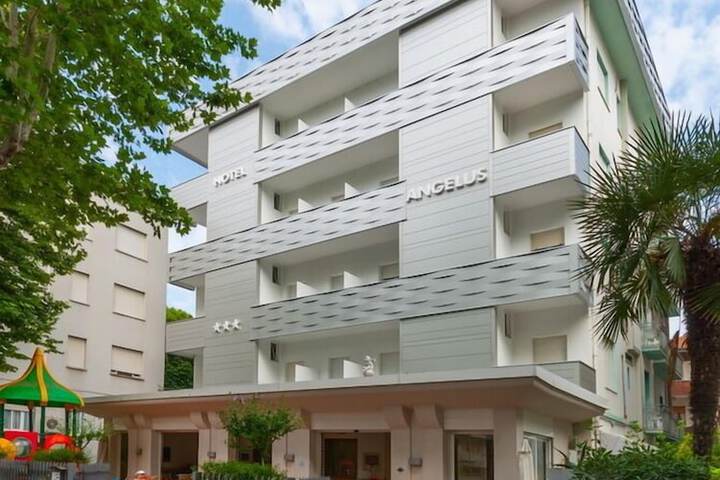 Hotel 60 of 62