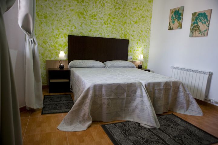 Room 8 of 43