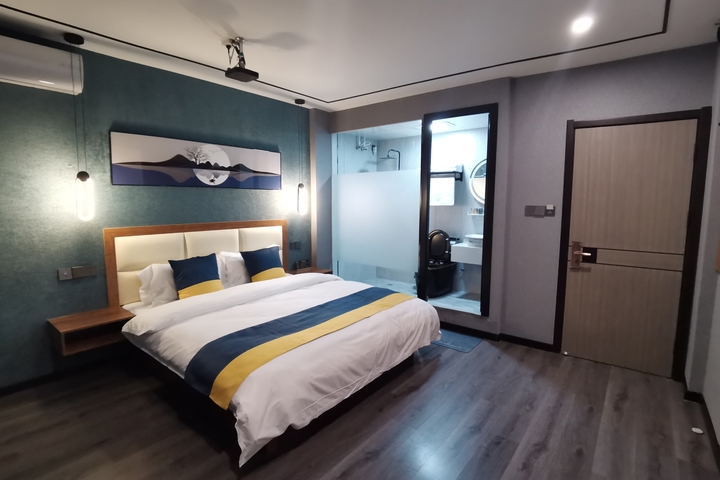 Hotel 2 of 41