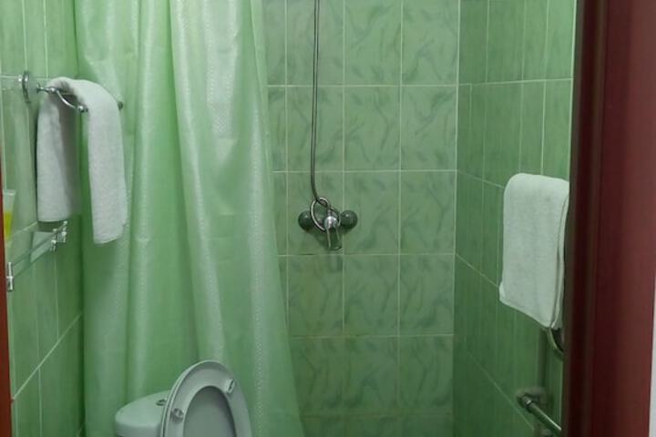 Room 7 of 11