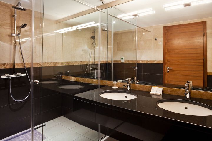 Clean Restrooms