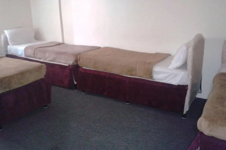 Room 2 of 16