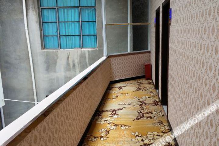 Hotel Interior 8 of 18
