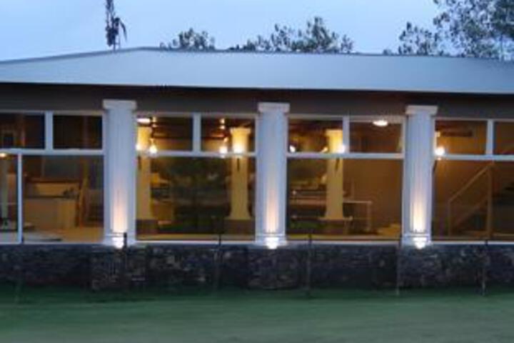 Hotel 3 of 4