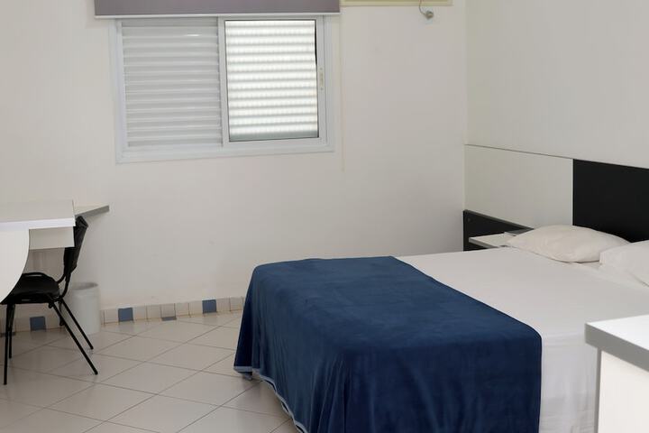Room 10 of 25