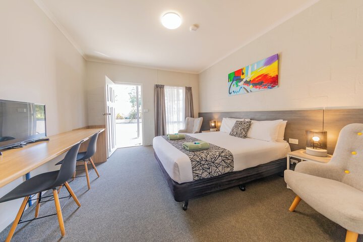 Room 10 of 60