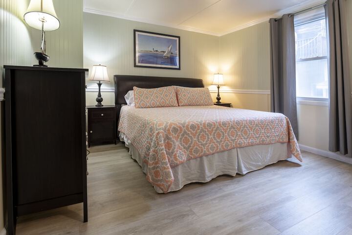 Room 107 of 309