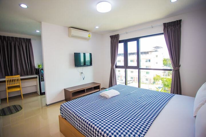 Room 9 of 43