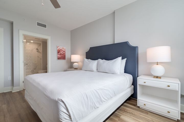 Room 49 of 270