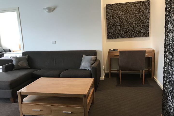 Room 13 of 31