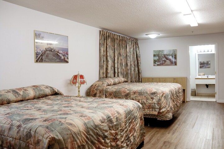 Room 17 of 48