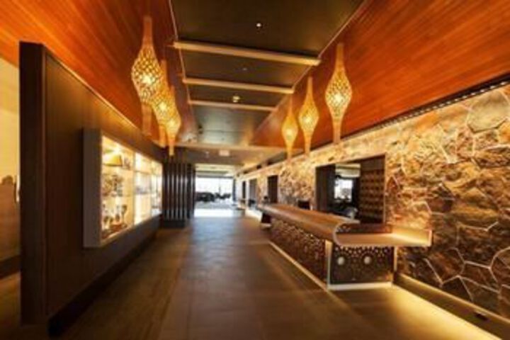 Ballroom/Hall 9 of 12
