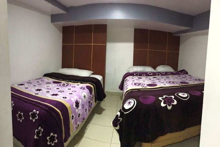 Room 5 of 12