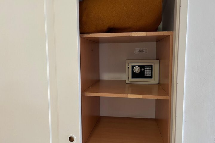 Room 15 of 59