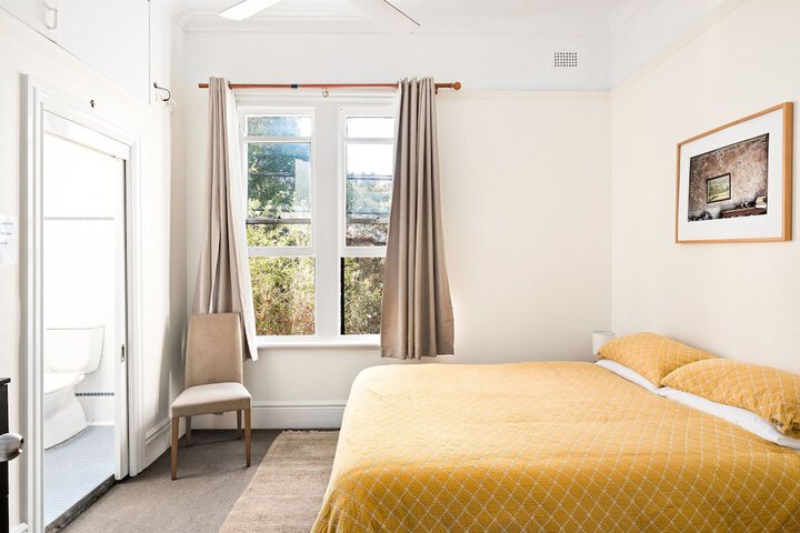 Room 4 of 49