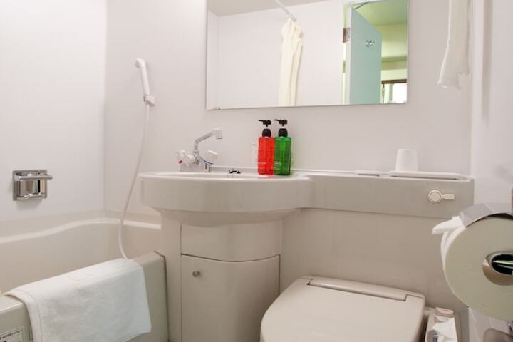 Room 14 of 31