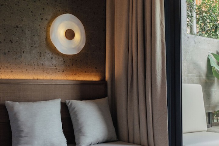 Room 8 of 34