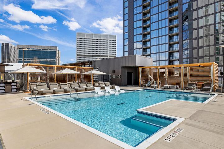 Hotel Phoenix Atlanta in Atlanta, GA