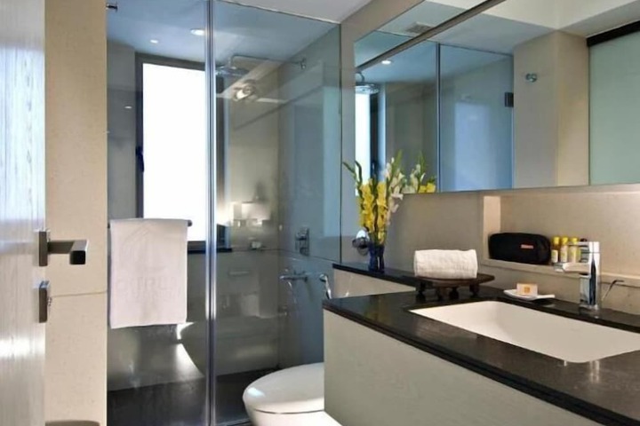Room 20 of 36