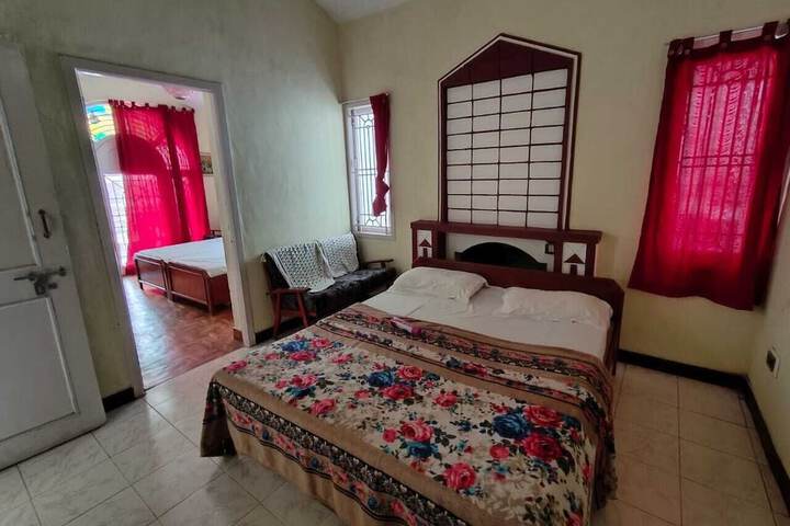 Room 3 of 31