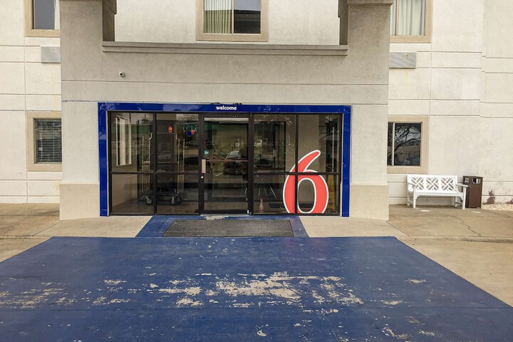 Hotel 33 of 34