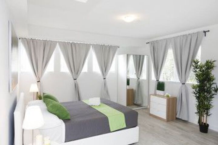 Room 136 of 245