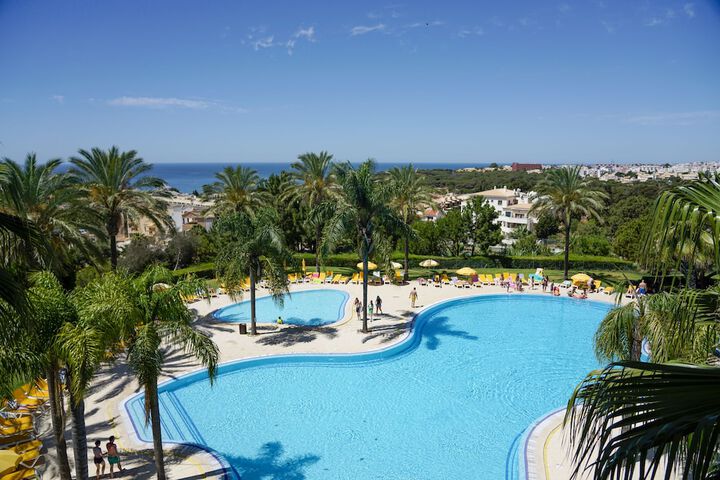 Pool Hotel