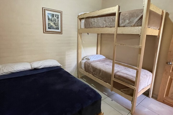 Room 13 of 116