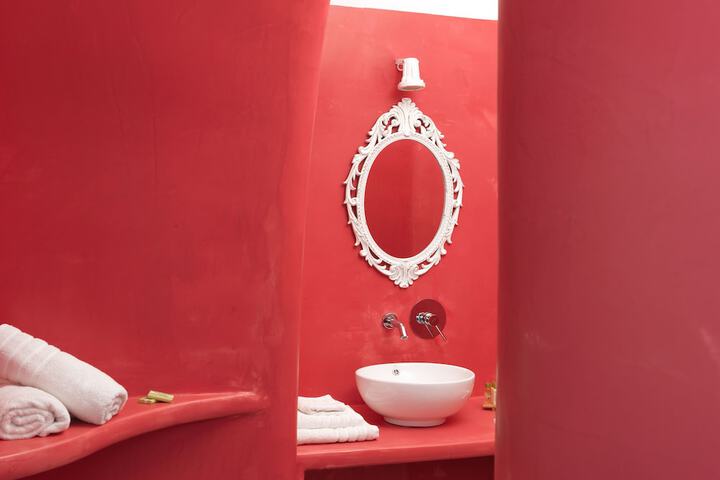 Room 79 of 104