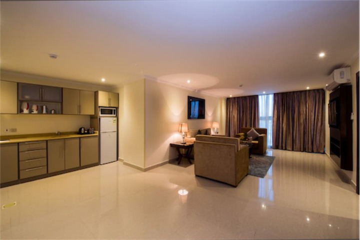 Room 15 of 28
