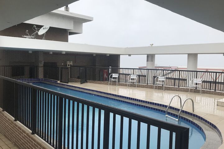 Pools & Facilities