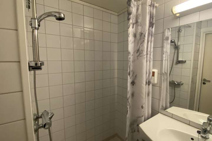 Room 138 of 209