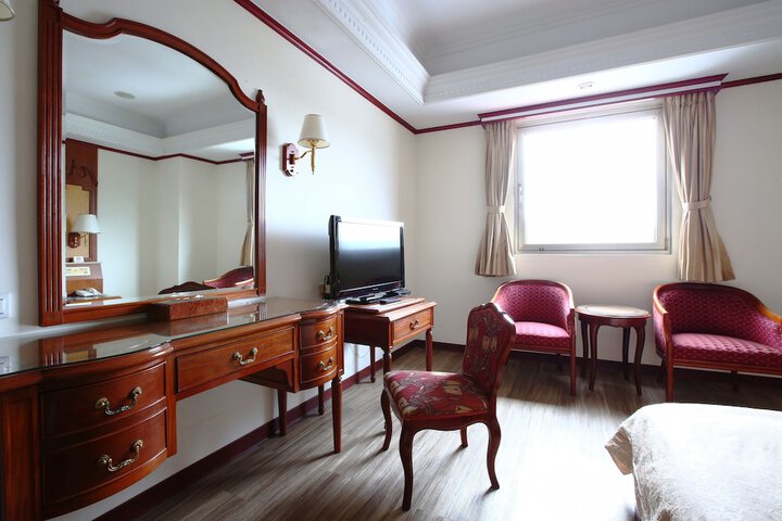 Room 18 of 56