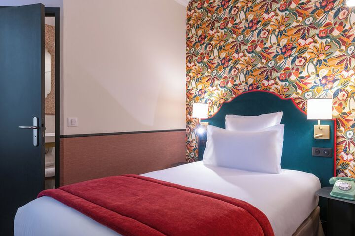 Room 14 of 43