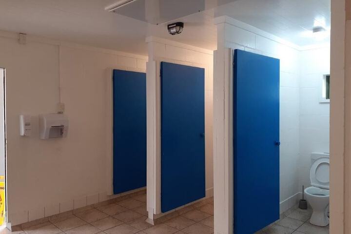 Room 70 of 96