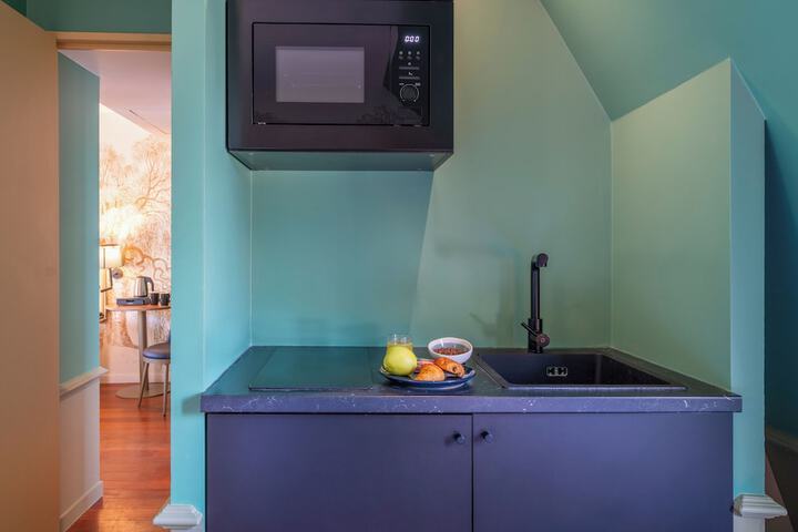 General 16 of 30