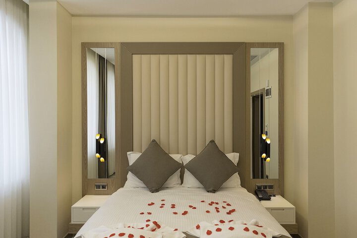 Room 18 of 43